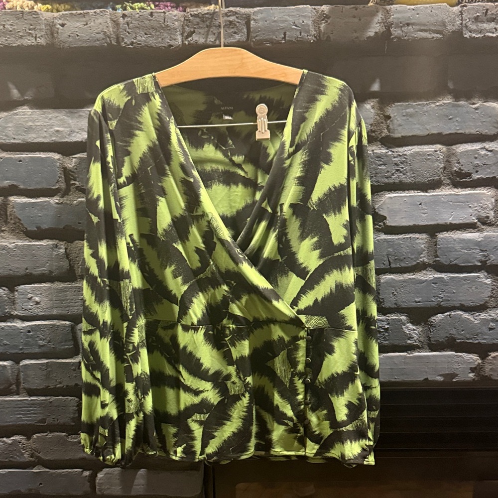 Alfani Lime and Black Patterned Blouse